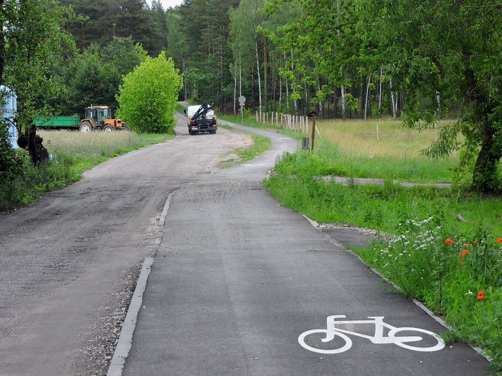  Nice bike path