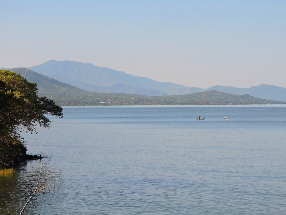  Lake Victoria 