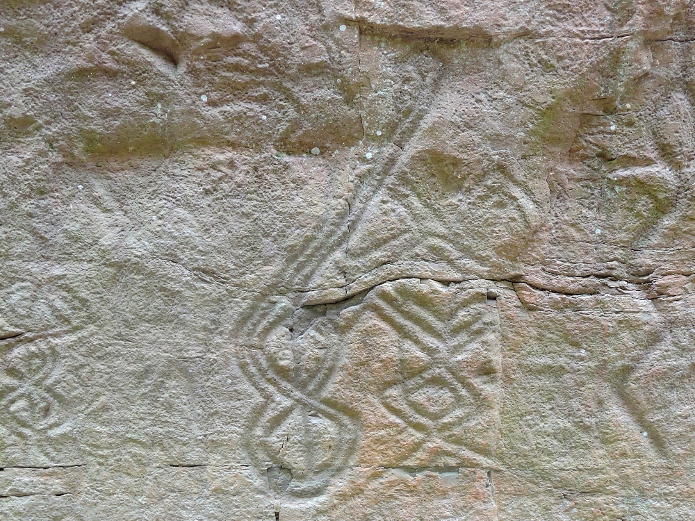  Petroglyphs 