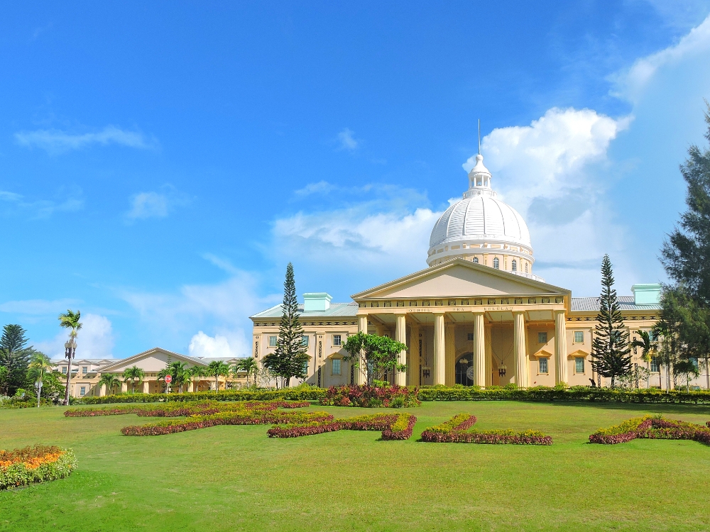  Palau Capitol 