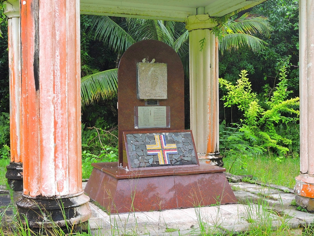  Peace Monument 