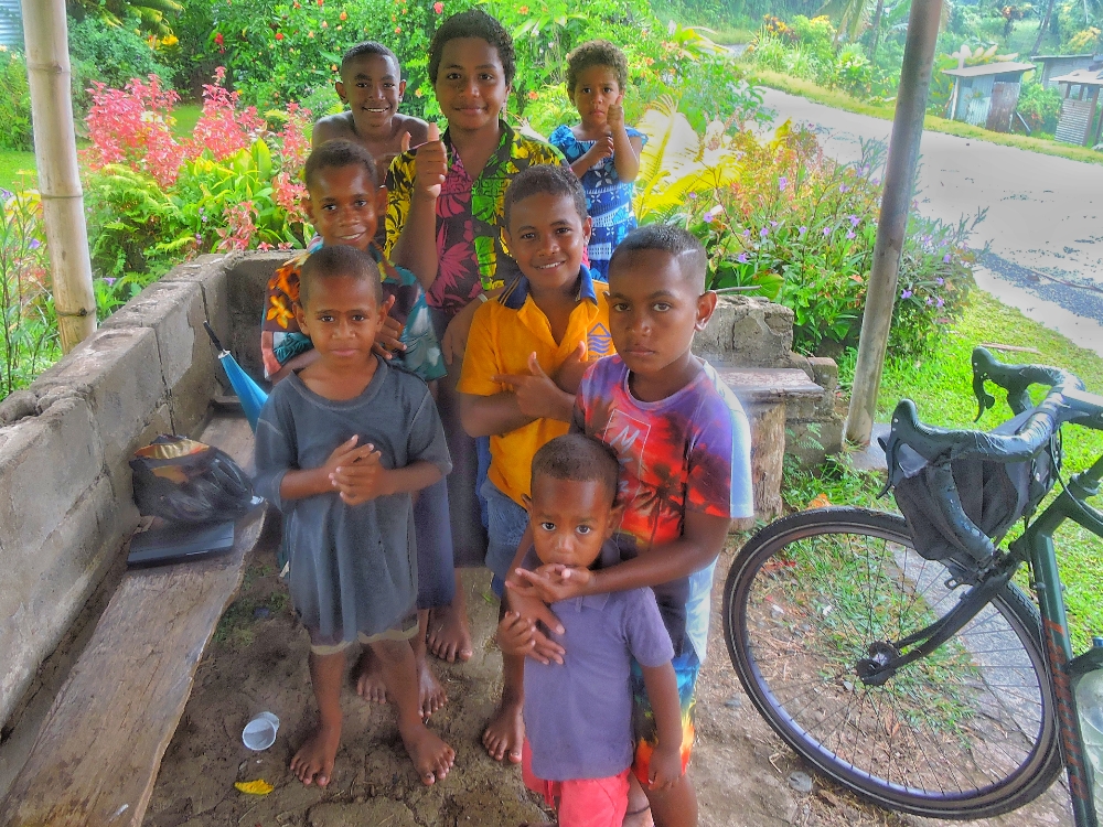  Taveuni kids