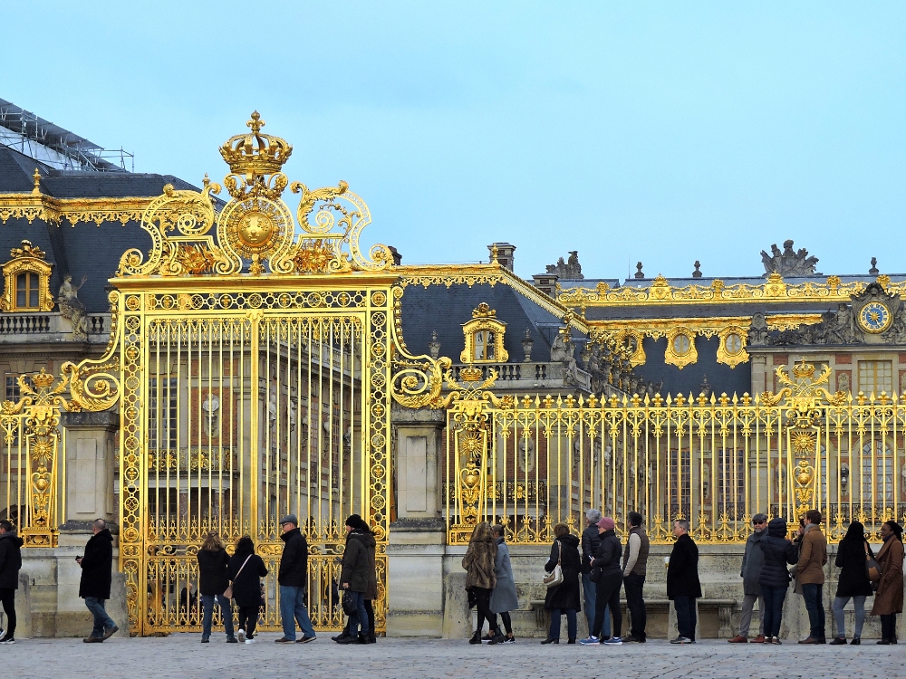 Versailles Exterior Versailles Exterior