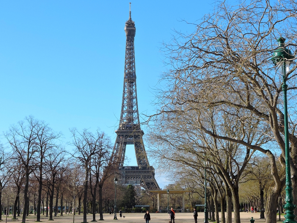  La Tour Eiffel 