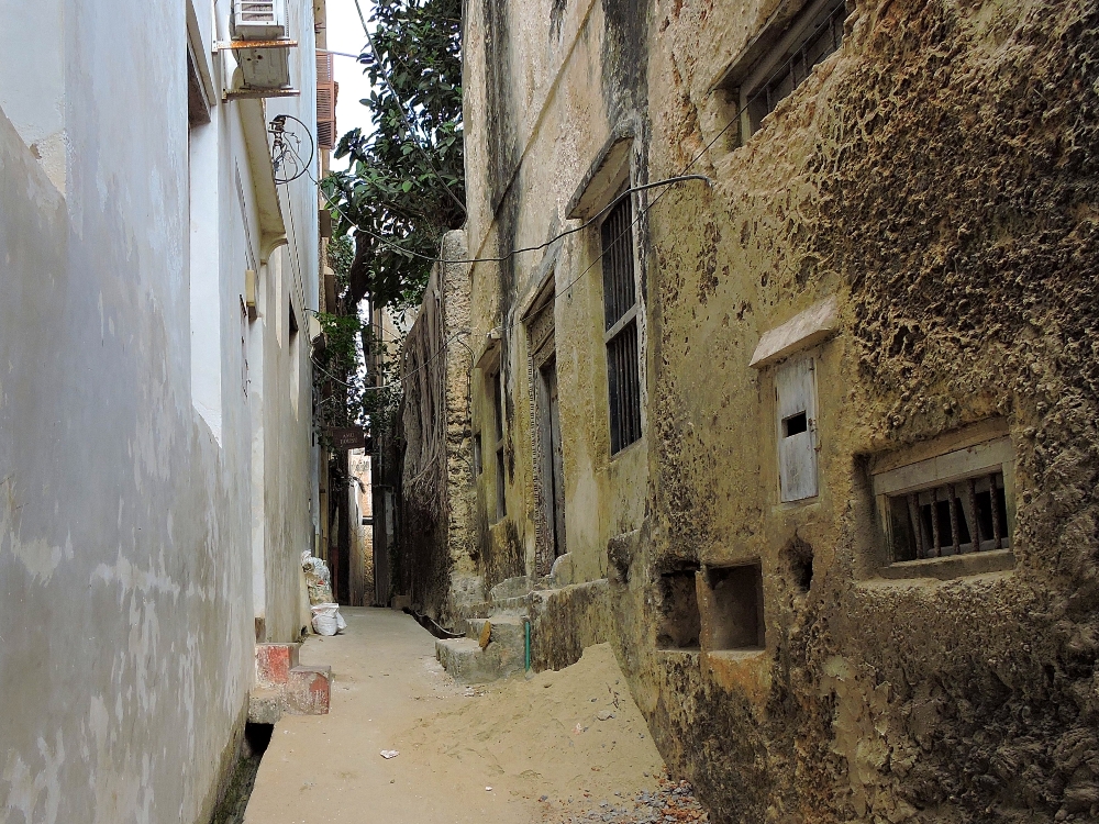  Lamu Passageway 