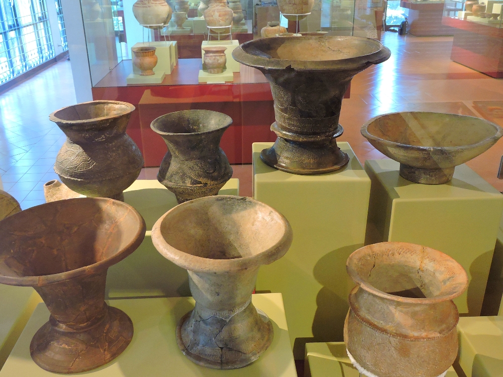  Ban Chiang ceramics 
