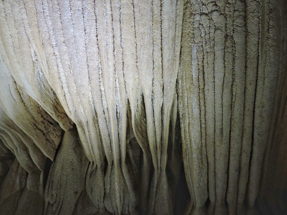  Lang Cave 