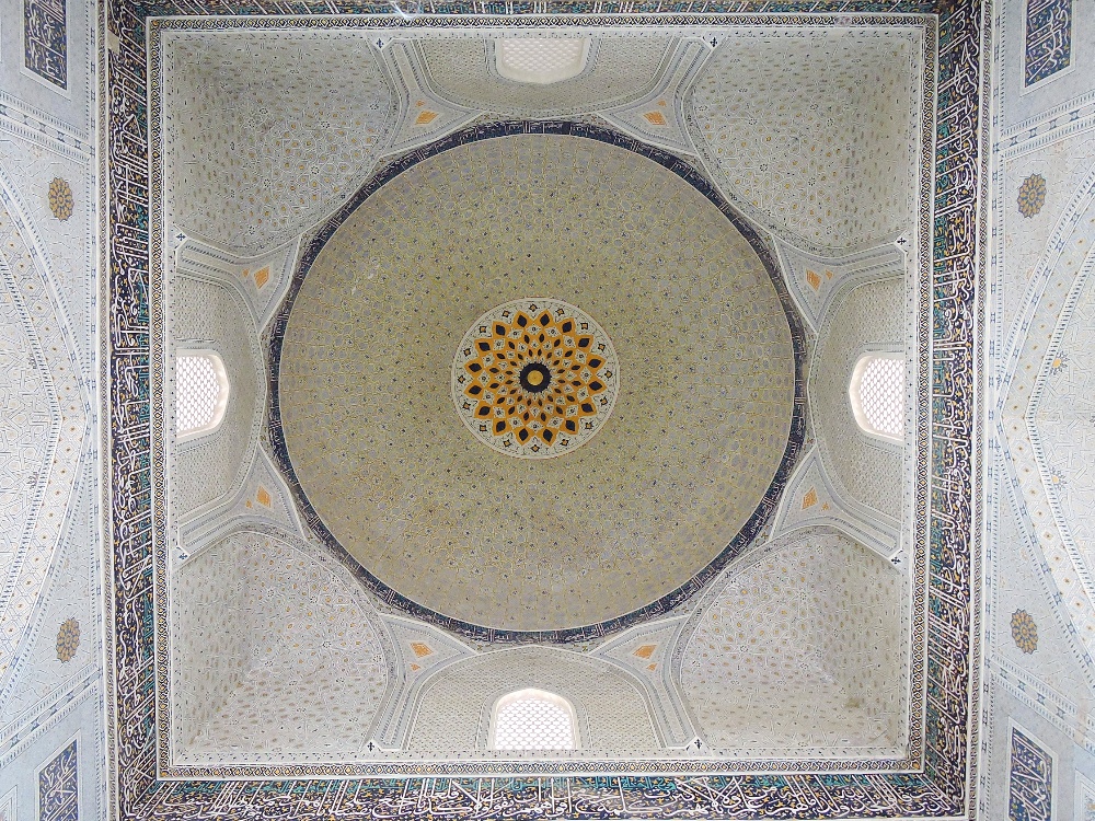  Bibi-Khanym Mosque 