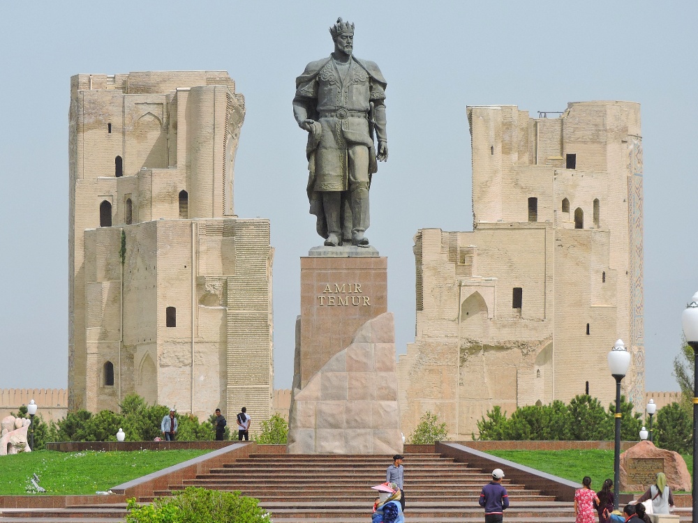  Ak-Saray Palace ruins 